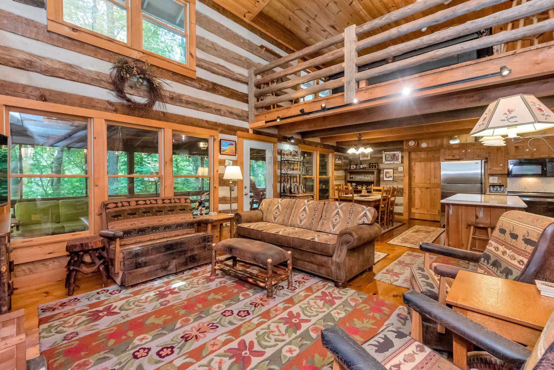 This Stonebridge cabin allows for comfortable living with the large areas and rooms, yet doesn't sacrifice the intimate allure of being together in the mountains.