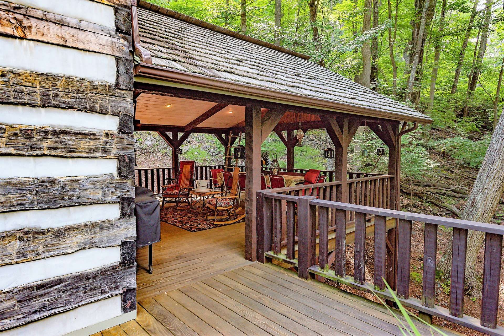 Just around the corner is the cabin's prime entertaining area.