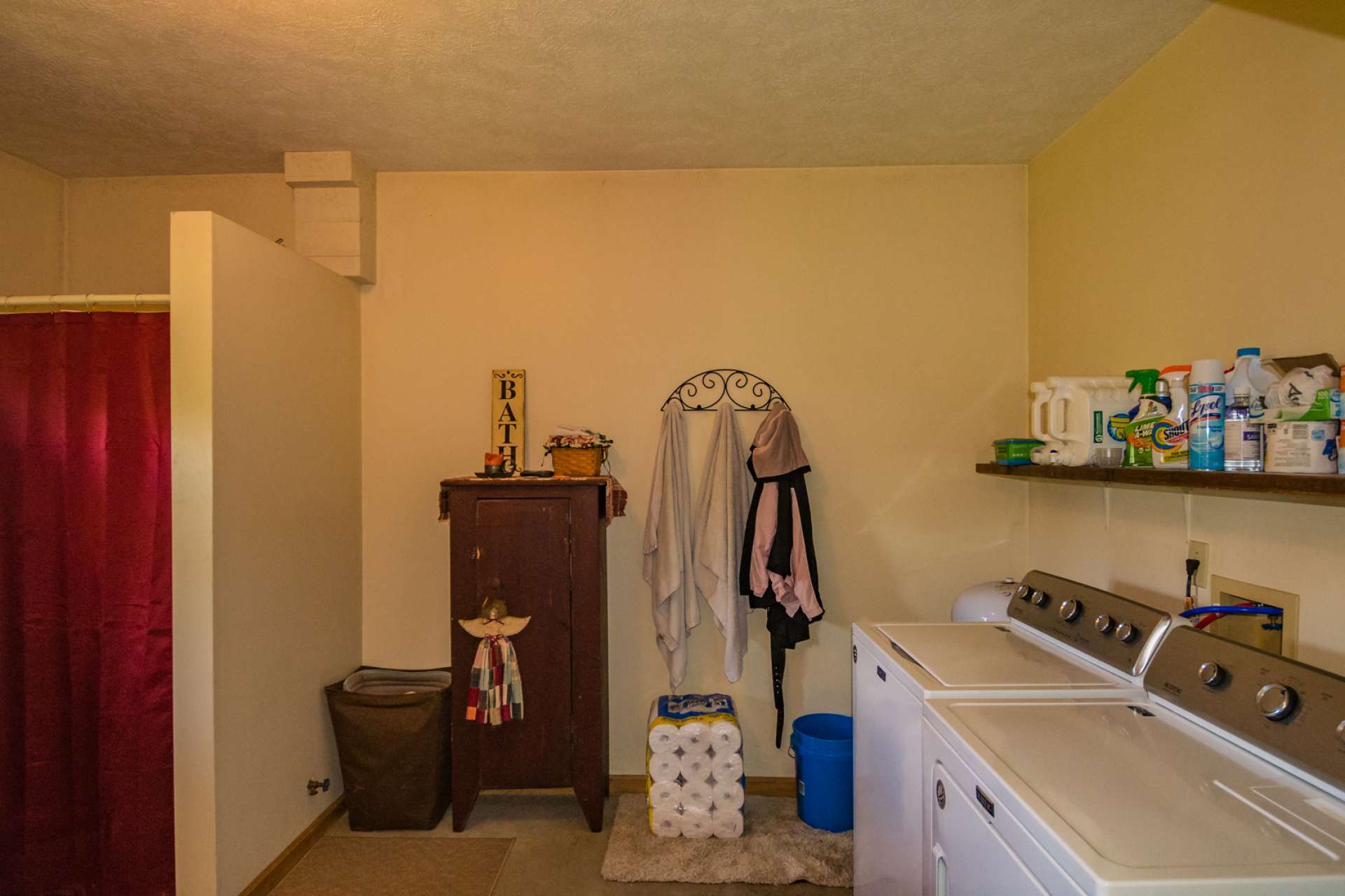 The lower level also has a finished full bath and laundry area in place.