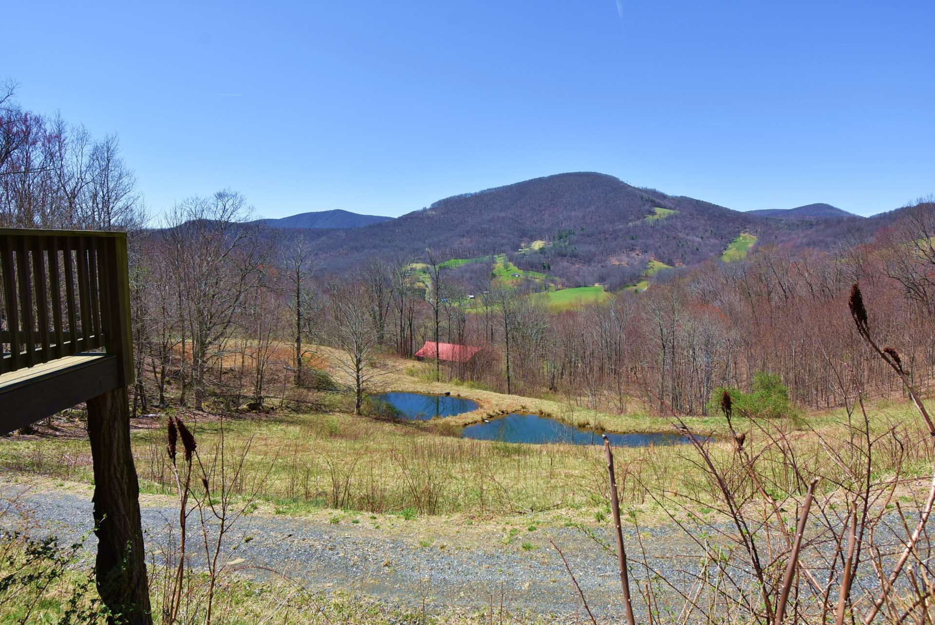 Or, you can take a picnic lunch down to the ponds and enjoy a lazy afternoon fishing or laying by the pond.