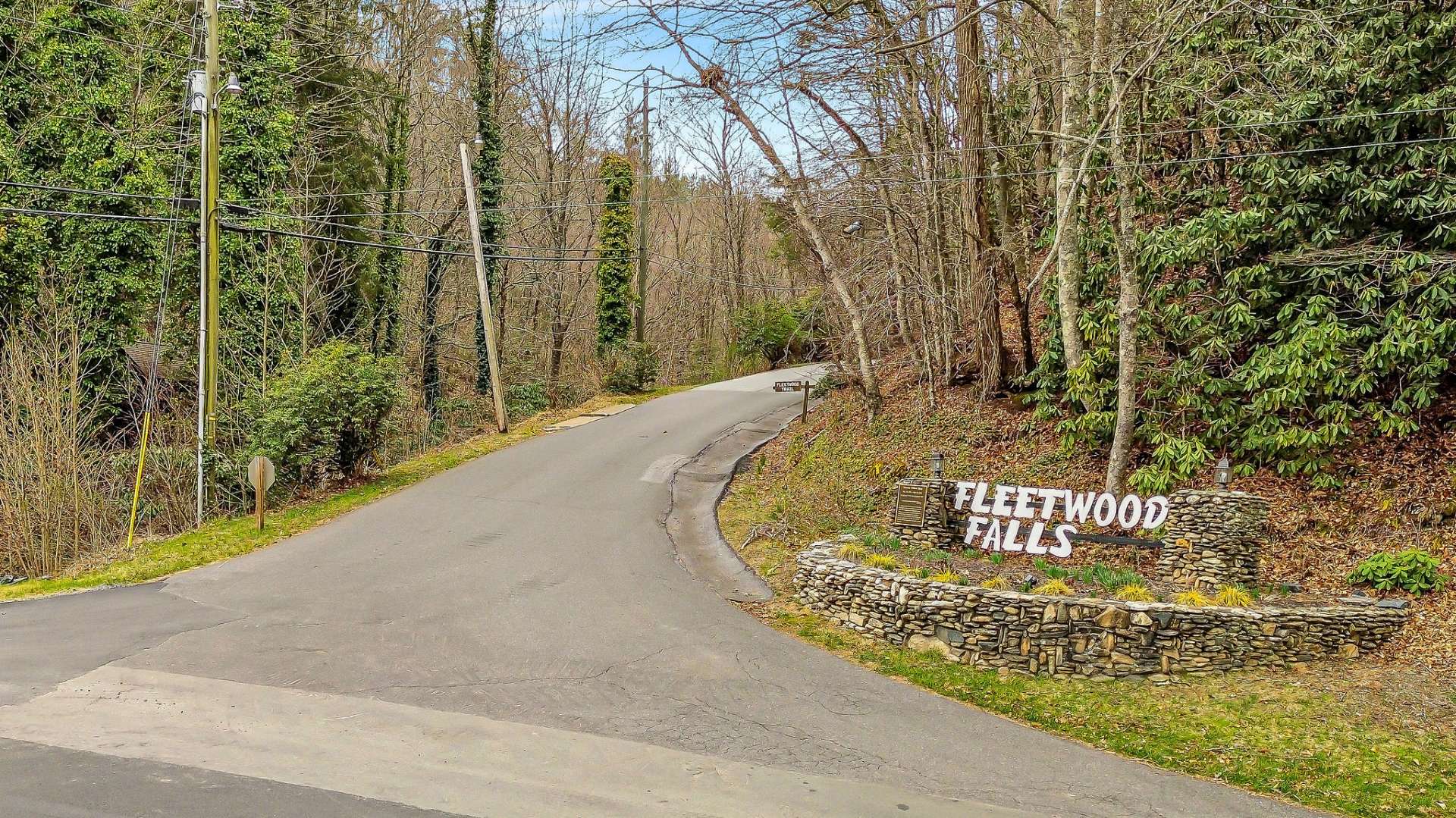 Fleetwood Falls entrance