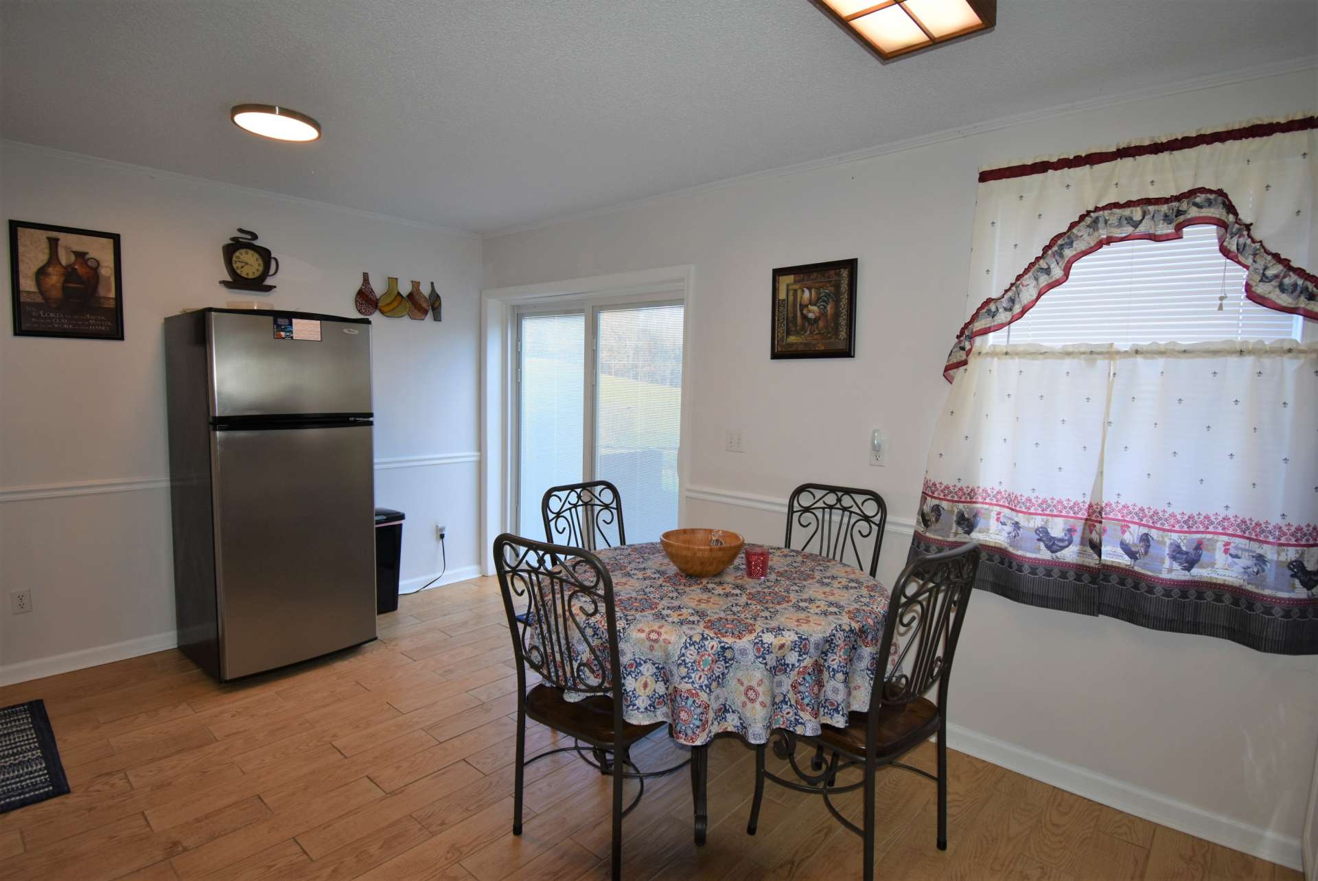 Look at the storage space! Complete kitchen. Perfect for overnight guests, In-law appt, Airbnb, or rental.