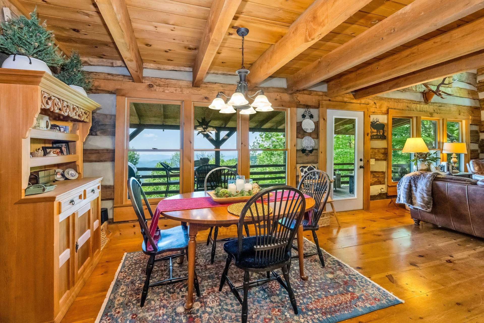 Dine with family and friends inside or out, either way everyone can enjoy great food, company, and vistas!