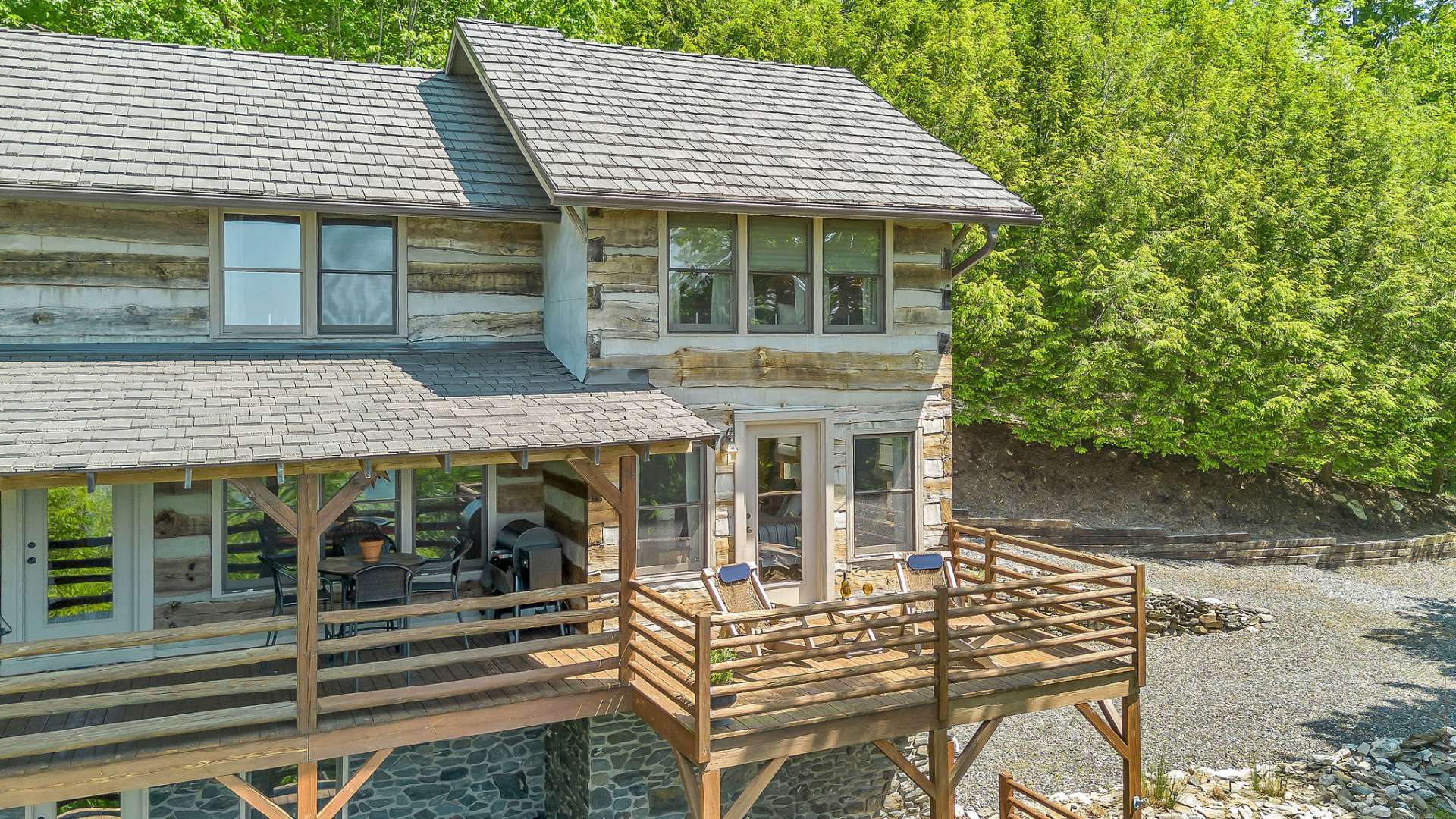 The open and covered outdoor spaces allow you to enjoy nature rain or shine.