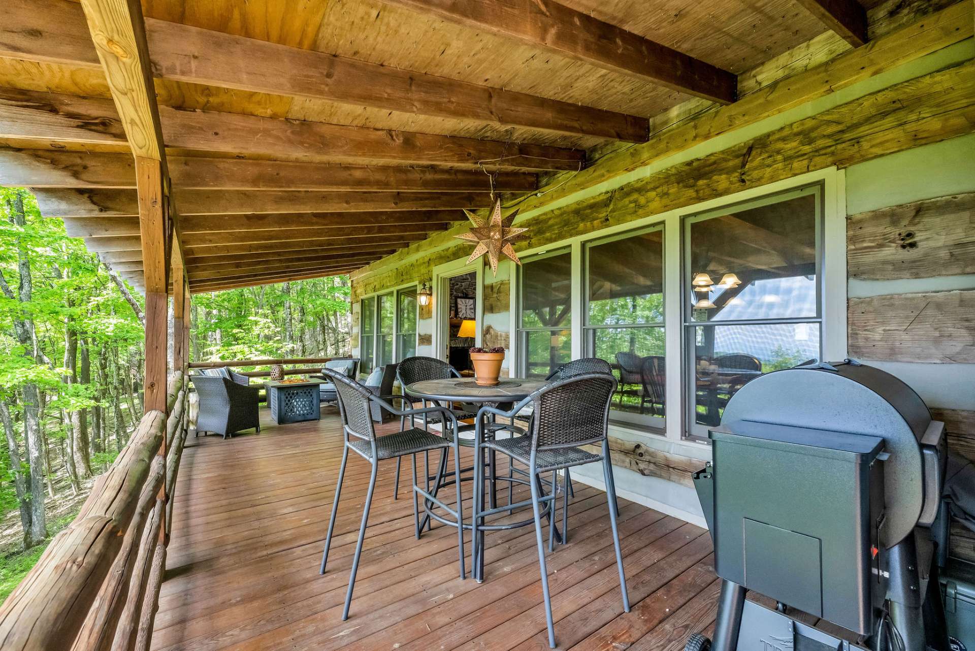 Enjoy cooking and dining alfresco!