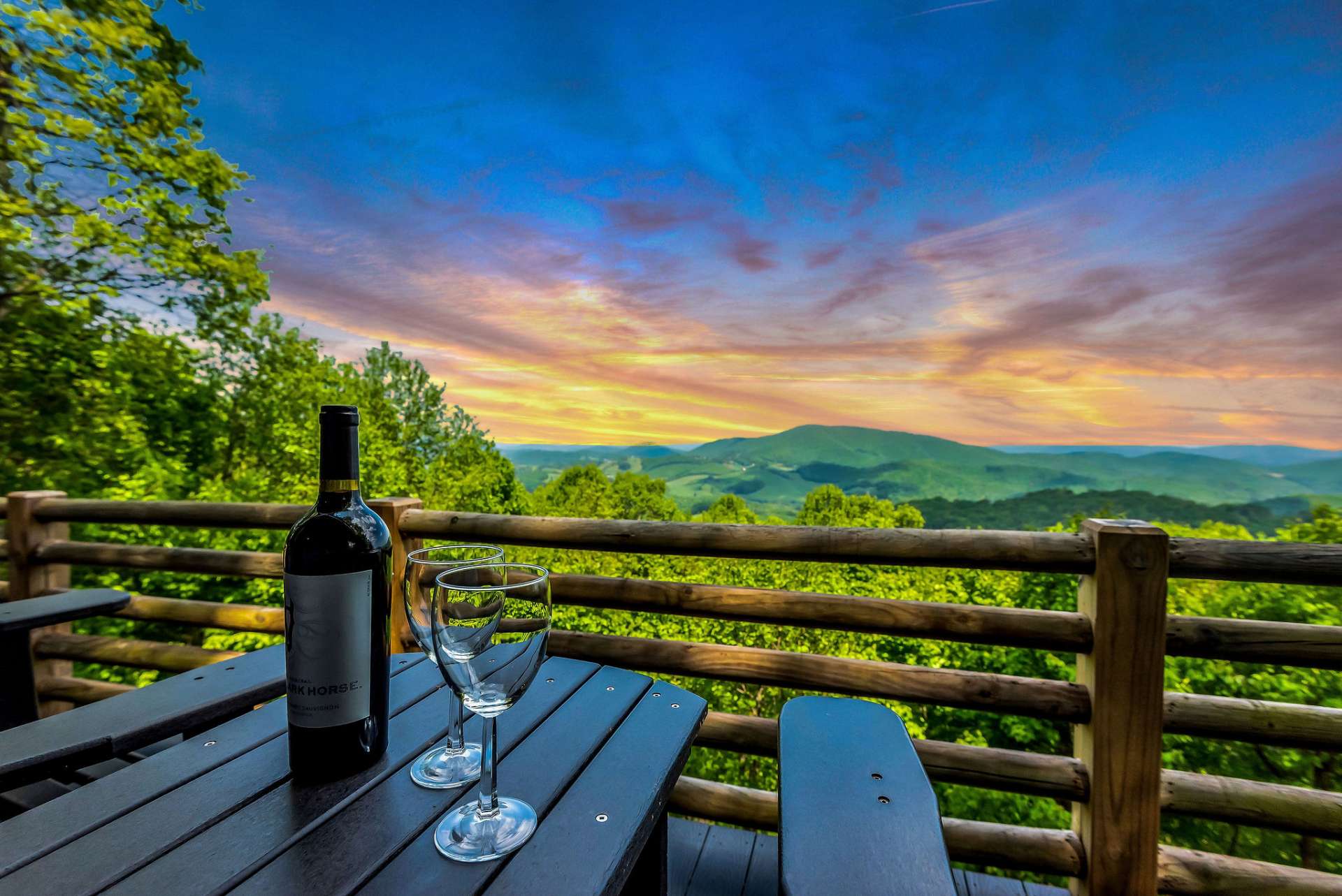 Witness some of the most beautiful sunrises imaginable and magnificent cloud formations across the Blue Ridge Mountains on east-facing decks.
