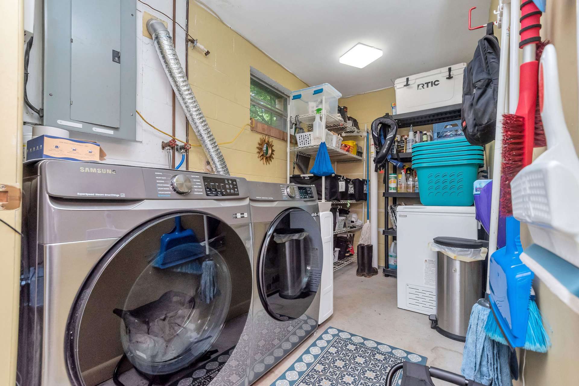 The laundry area is on the lower level.