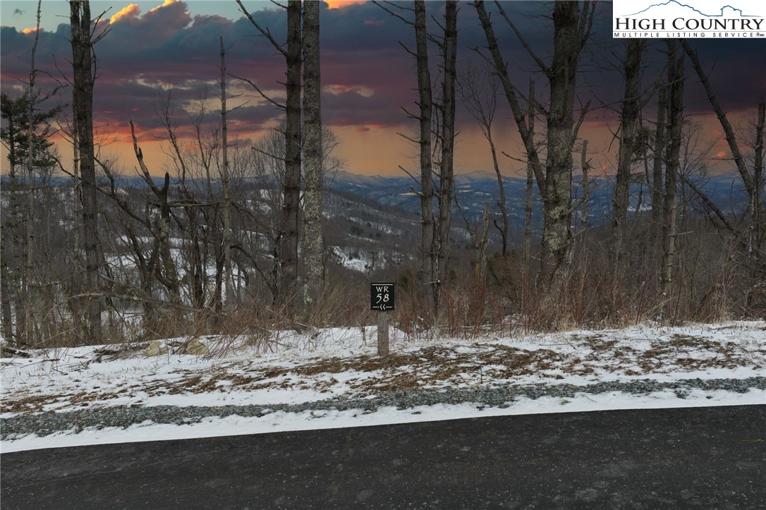 WR58 Clouds Rest Drive